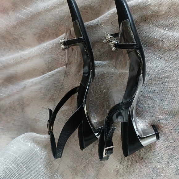 VINTAGE 70'S ONEX BLACK CLEAR AND LUCITE SLINGBACK HEEL SZ 7 (38) - Picture 3 of 4